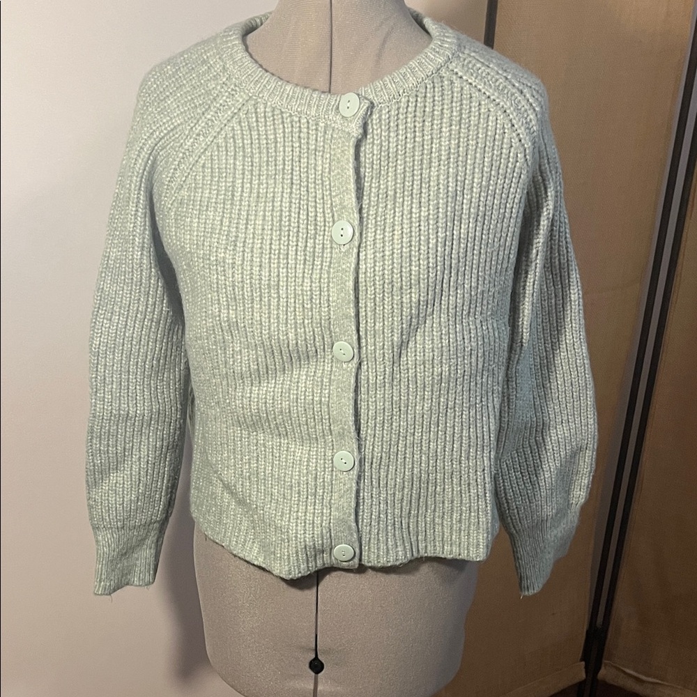❤️❤️❤️Women's Light Green Sweater